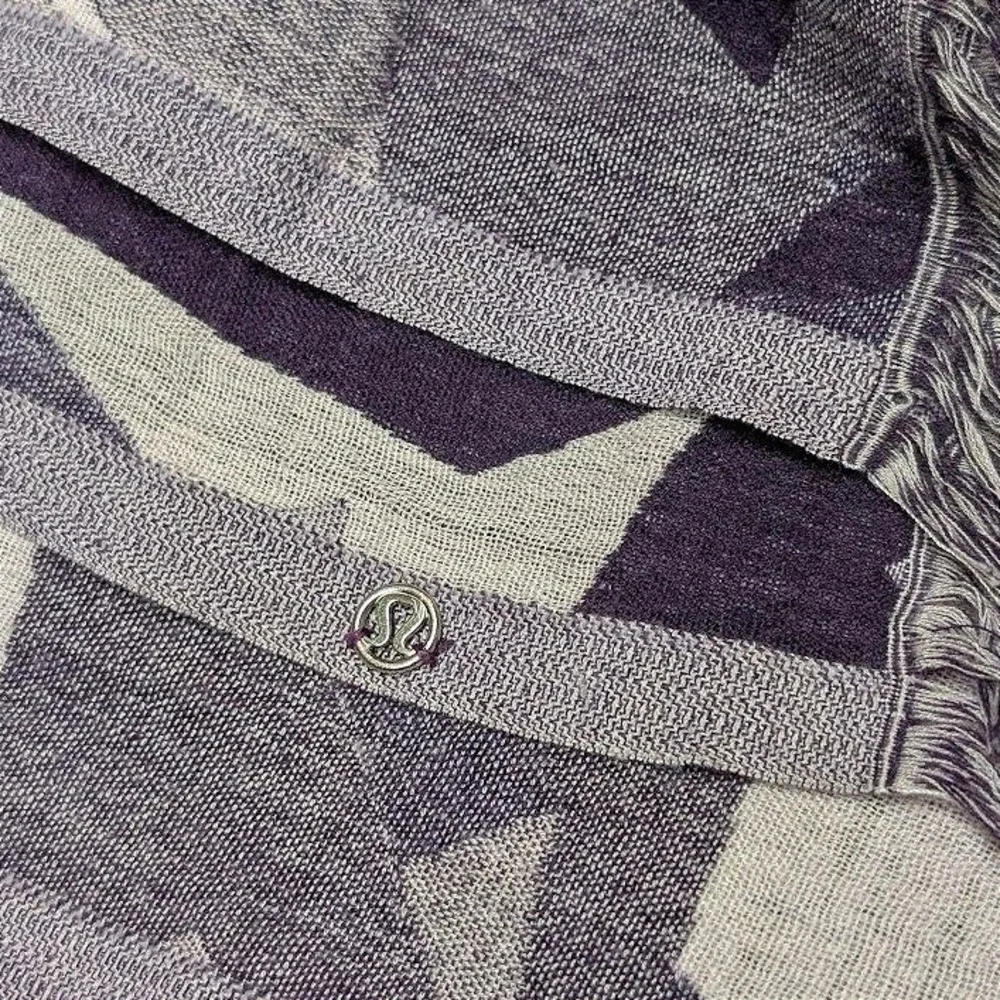 Lululemon Sit In Silence Scarf Wrap Oversized Silk Wool Geometric Arm Holes